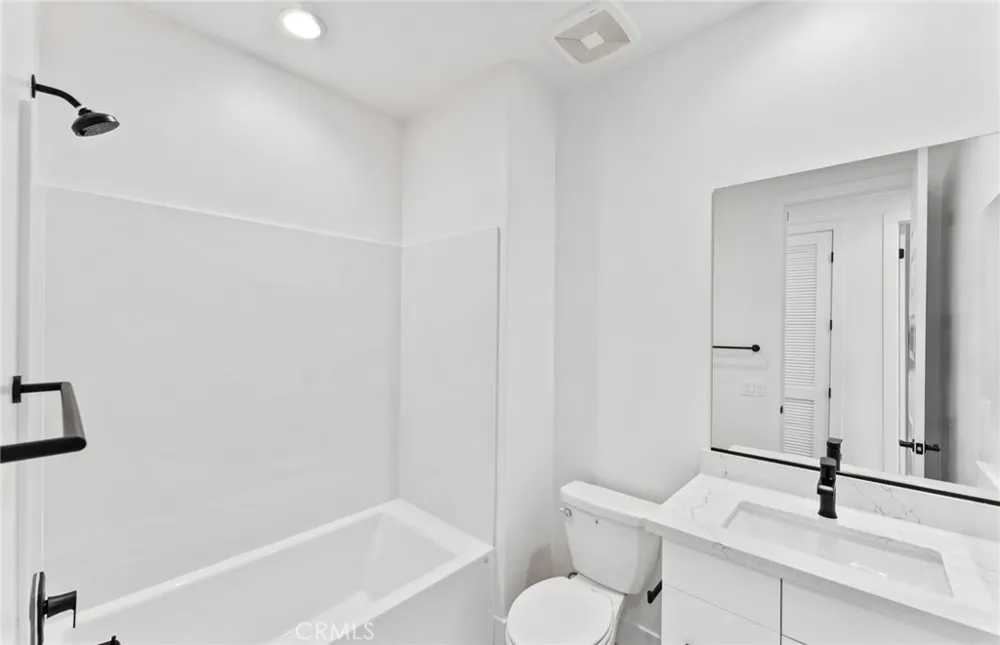 107 Sorrel Court Burbank, CA 91506