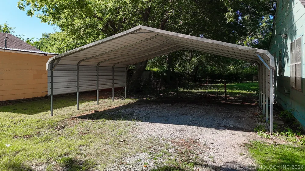 903 E Beverly Street Ada, OK 74820