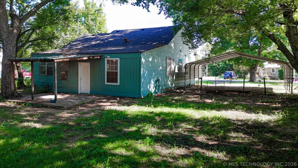 903 E Beverly Street Ada, OK 74820