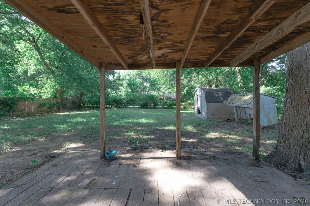 903 E Beverly Street Ada, OK 74820