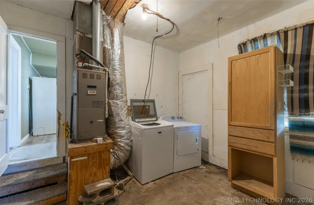 903 E Beverly Street Ada, OK 74820