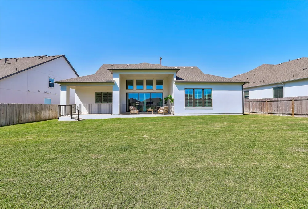 316 Valletta Way Liberty Hill, TX 78642