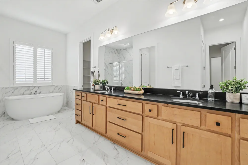 316 Valletta Way Liberty Hill, TX 78642