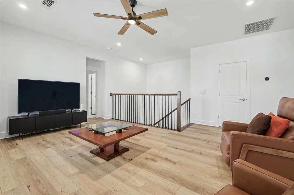 316 Valletta Way Liberty Hill, TX 78642