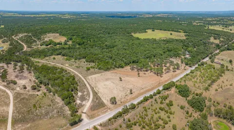 654 Private Road 1129