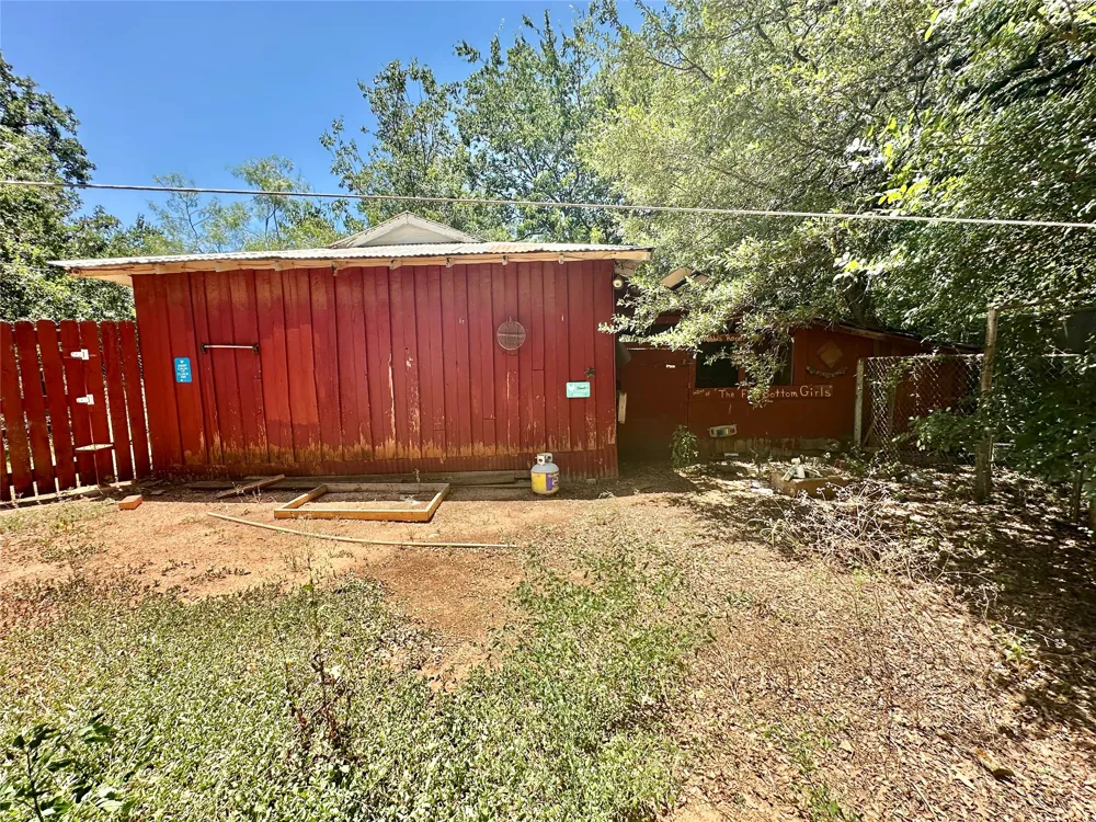 423 Strawn Road Ranger, TX 76470
