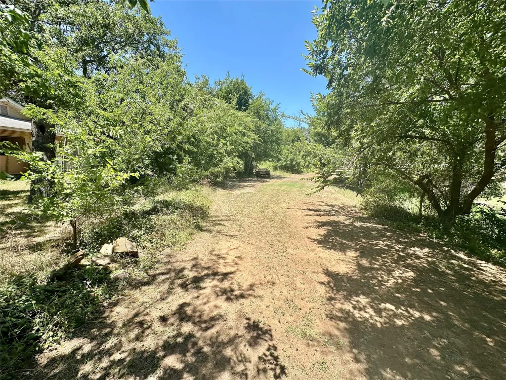 423 Strawn Road Ranger, TX 76470