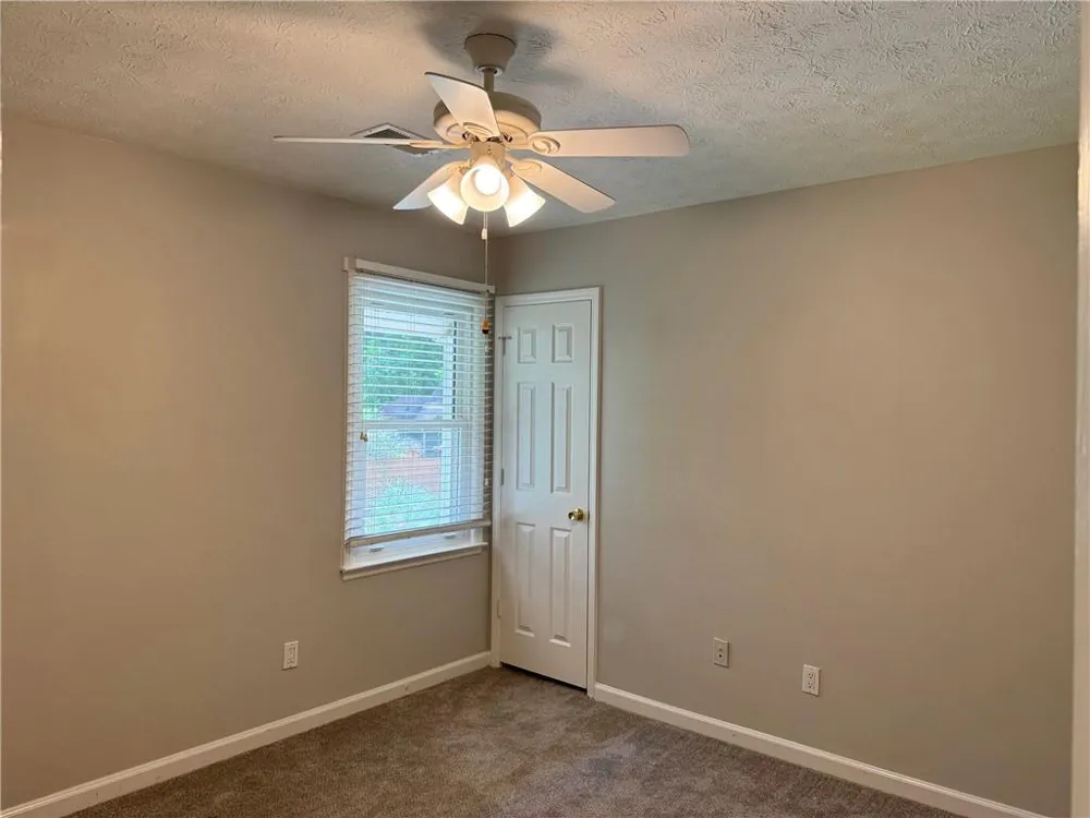 139 Burnham Peachtree City, GA 30269