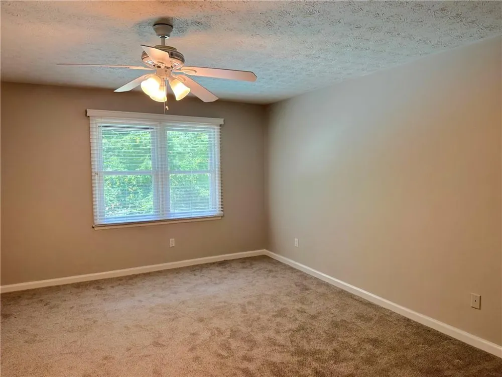 139 Burnham Peachtree City, GA 30269