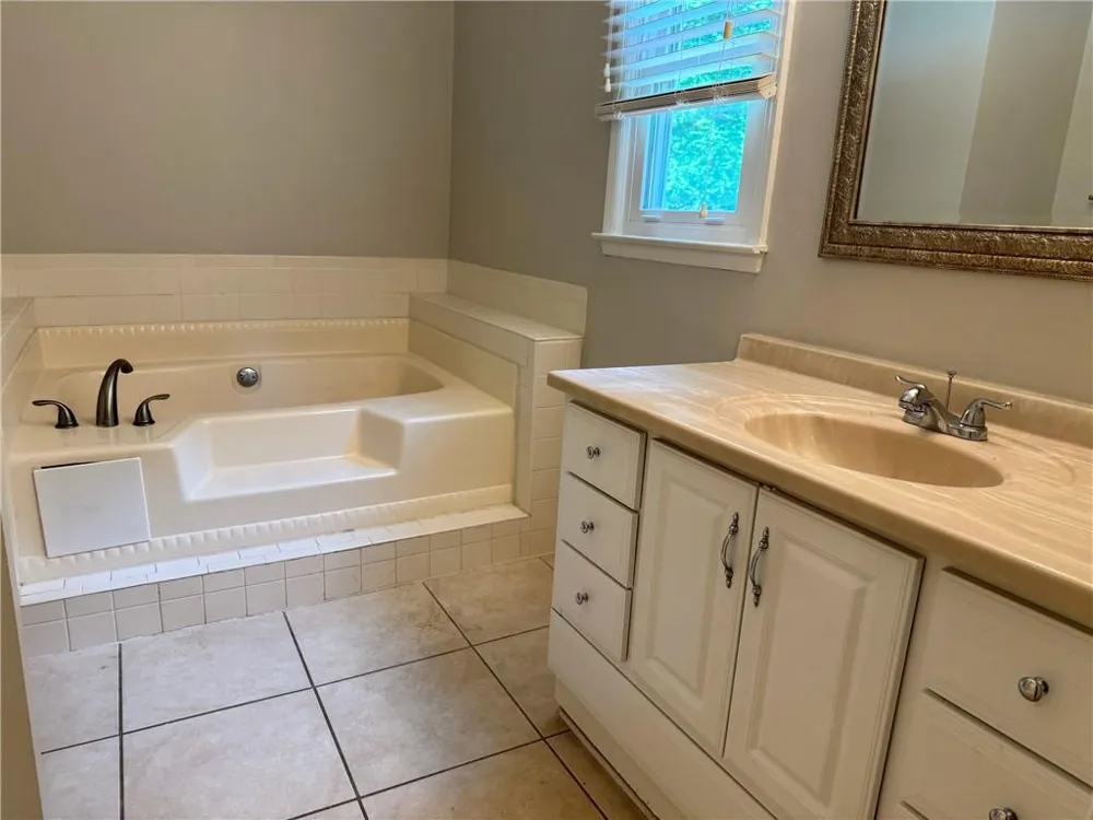 139 Burnham Peachtree City, GA 30269
