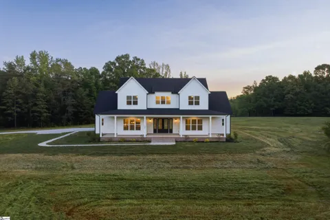 245 W Chapman Road