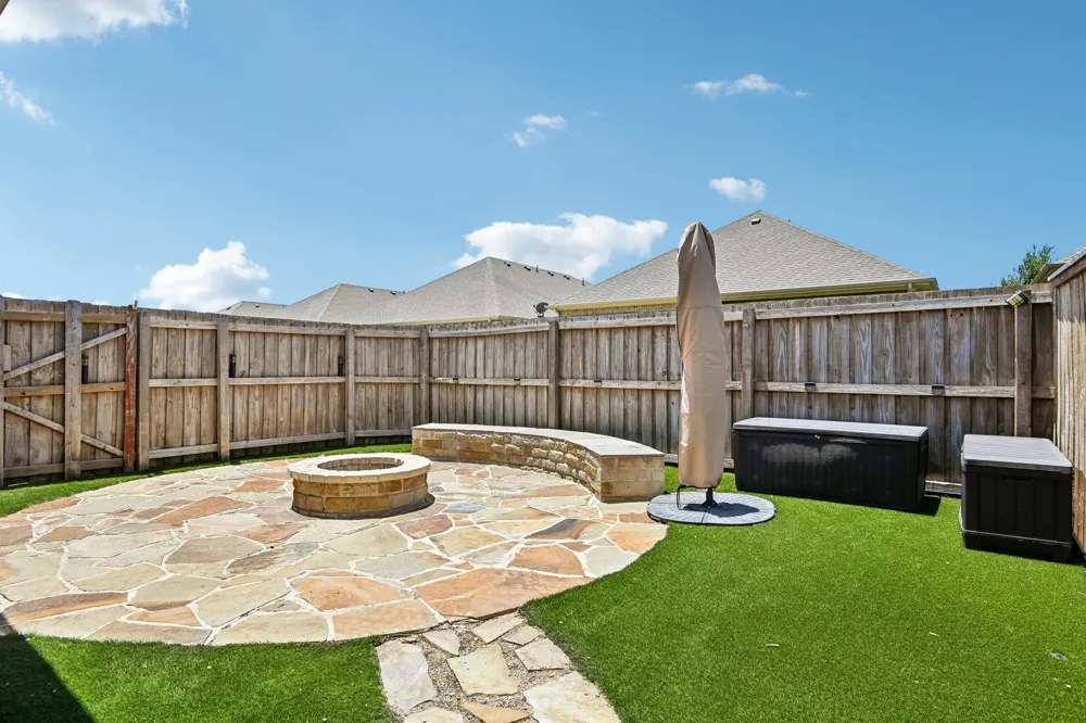 113 Cool Meadows Lane Red Oak, TX 75154