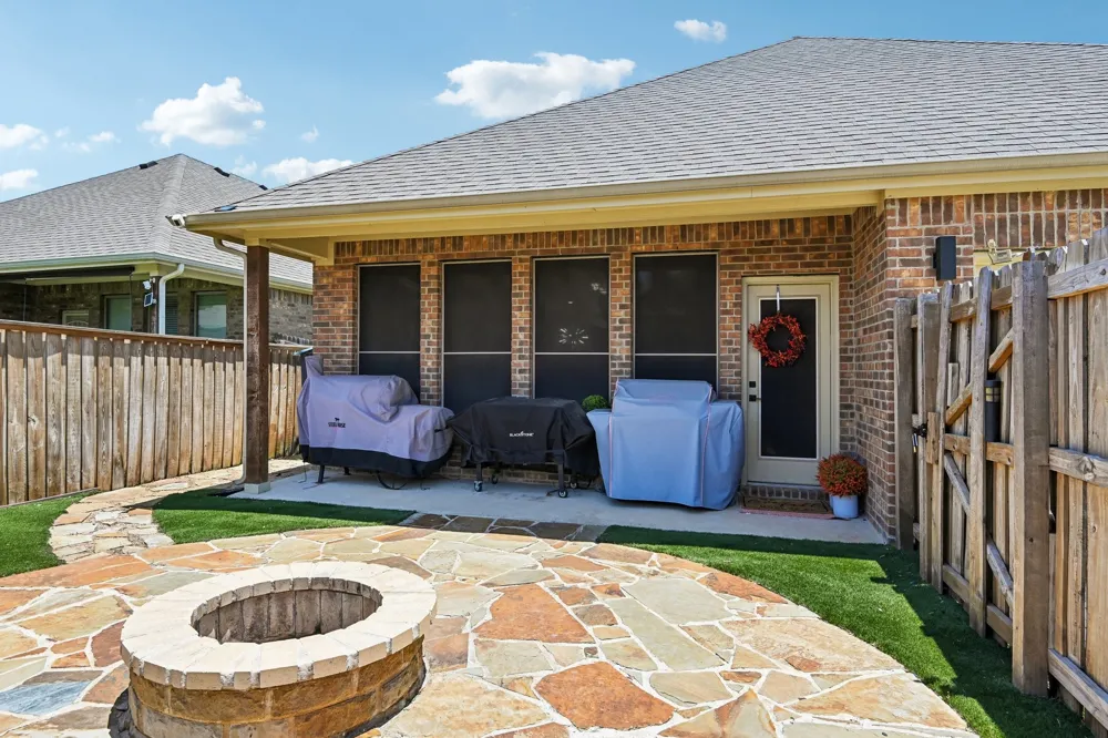 113 Cool Meadows Lane Red Oak, TX 75154