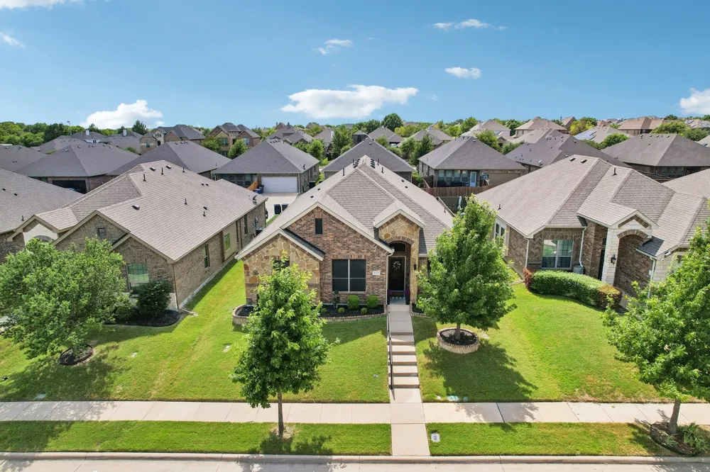 113 Cool Meadows Lane Red Oak, TX 75154