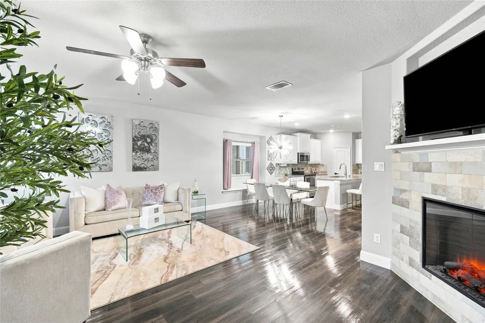 113 Cool Meadows Lane Red Oak, TX 75154