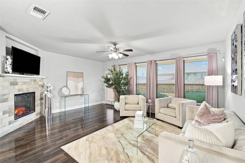 113 Cool Meadows Lane Red Oak, TX 75154