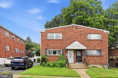 255 BERKLEY AVENUE