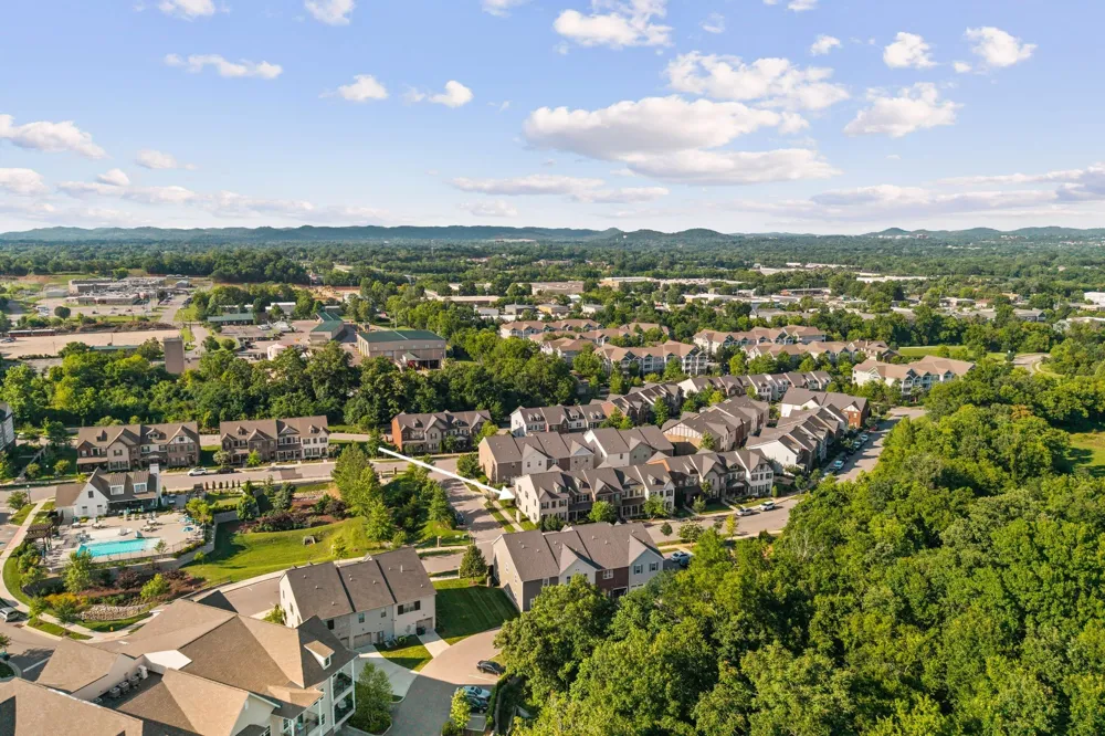 1636 Shadow Green Dr Franklin, TN 37064