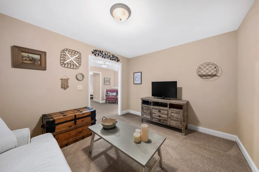 1636 Shadow Green Dr Franklin, TN 37064