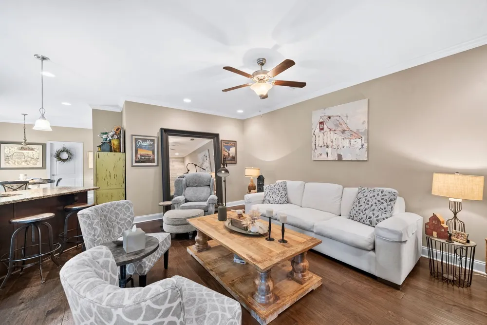 1636 Shadow Green Dr Franklin, TN 37064