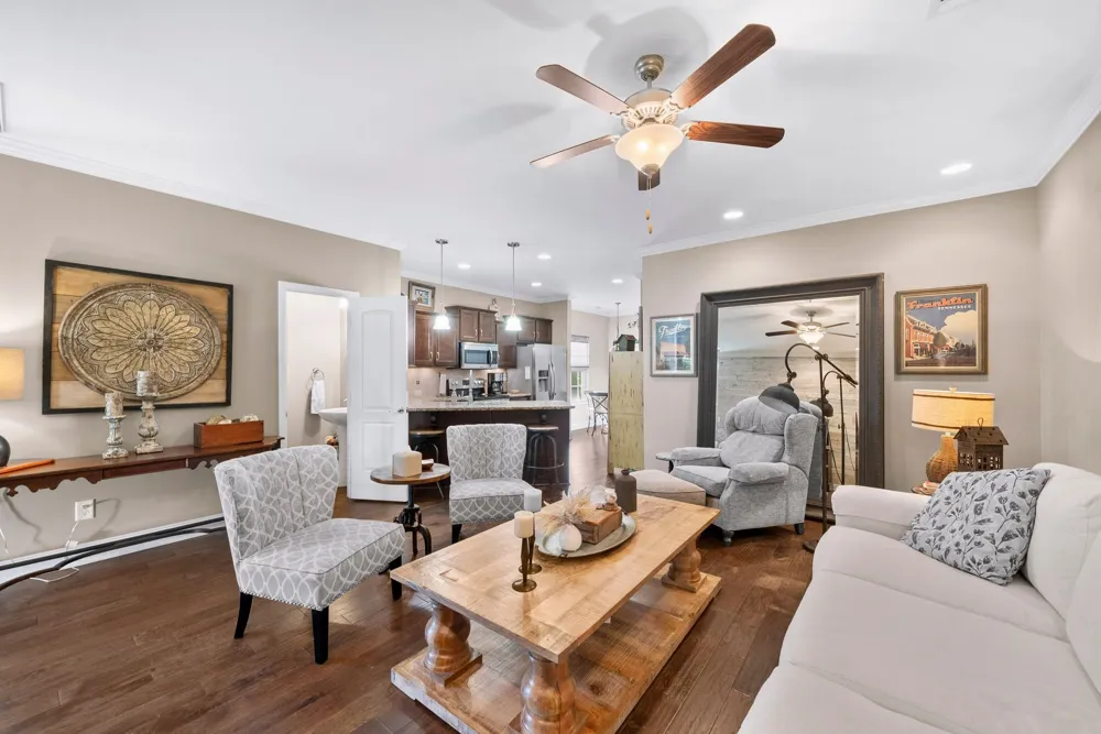 1636 Shadow Green Dr Franklin, TN 37064