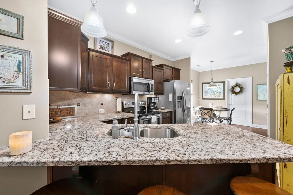 1636 Shadow Green Dr Franklin, TN 37064