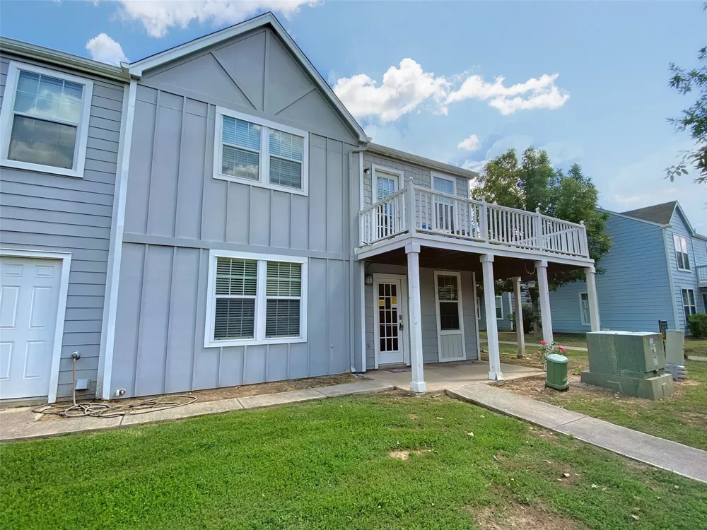 148 Rush Haven #C San Marcos, TX 78666