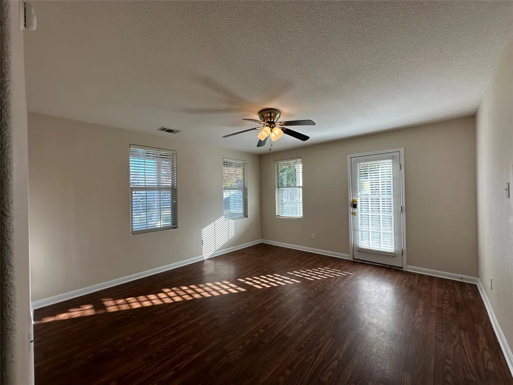 148 Rush Haven #C San Marcos, TX 78666