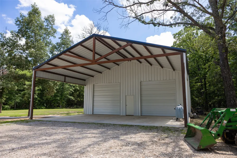 1756 County Road 45080 Road Powderly, TX 75473