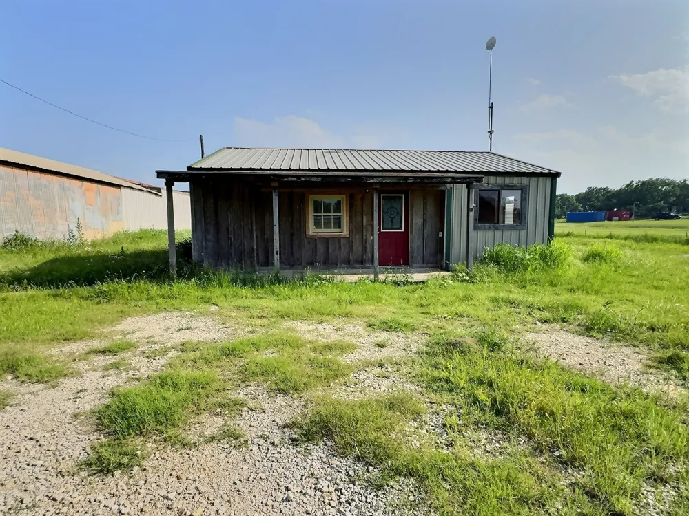 10669 Mineral Wells Highway Weatherford, TX 76088