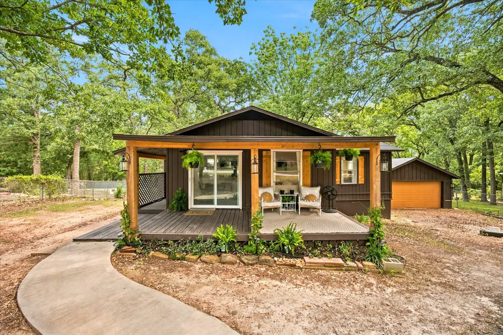 417 Shady Trail Tool, TX 75143