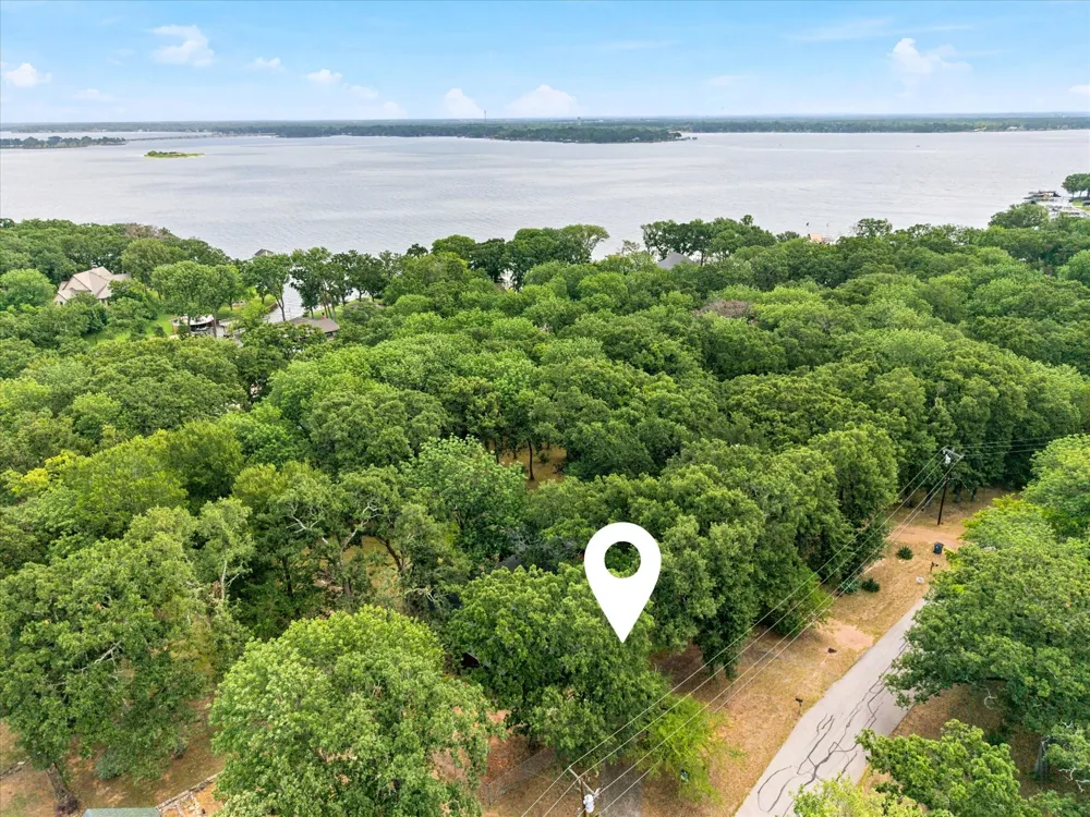 417 Shady Trail Tool, TX 75143