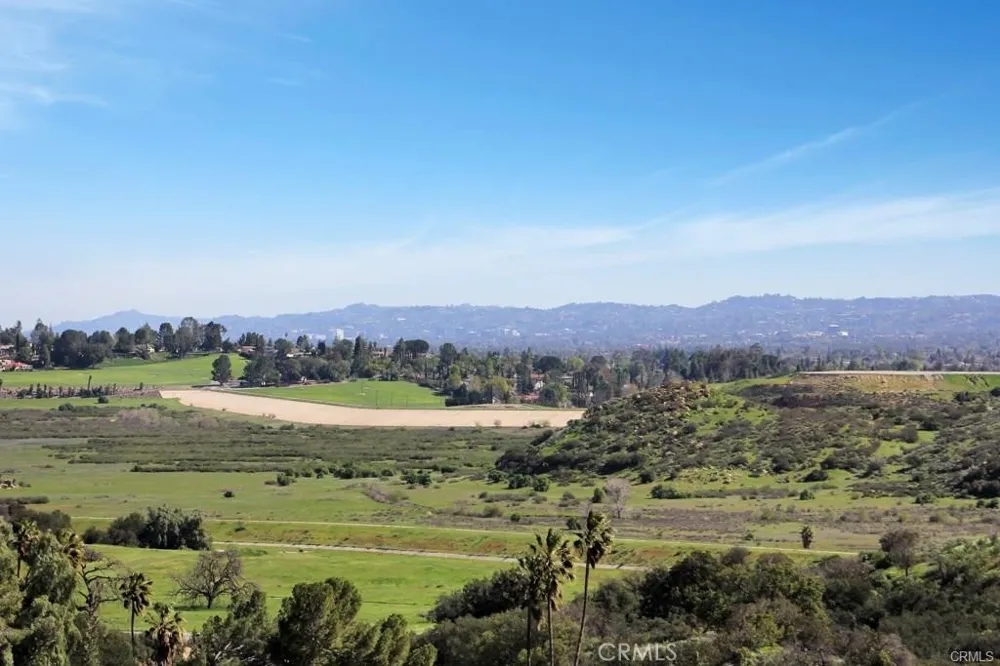 9516 Dennis Chatsworth, CA 91311