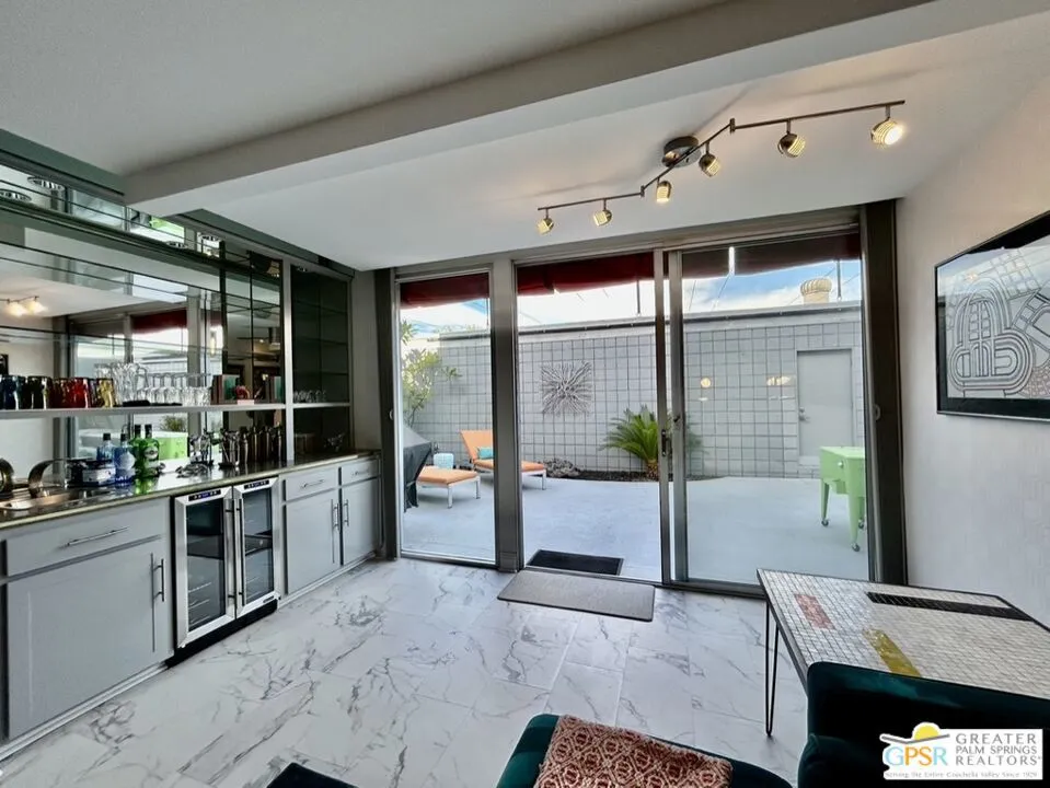515 Desert Lakes Drive Palm Springs, CA 92264
