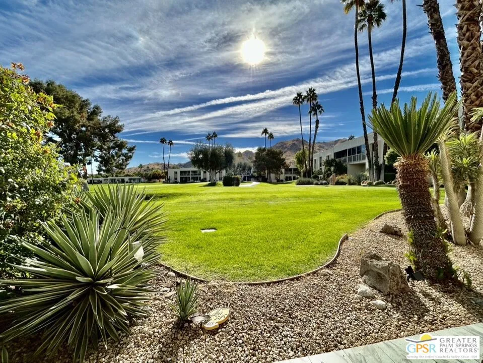 515 Desert Lakes Drive Palm Springs, CA 92264