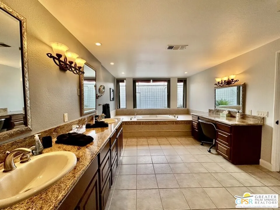 515 Desert Lakes Drive Palm Springs, CA 92264