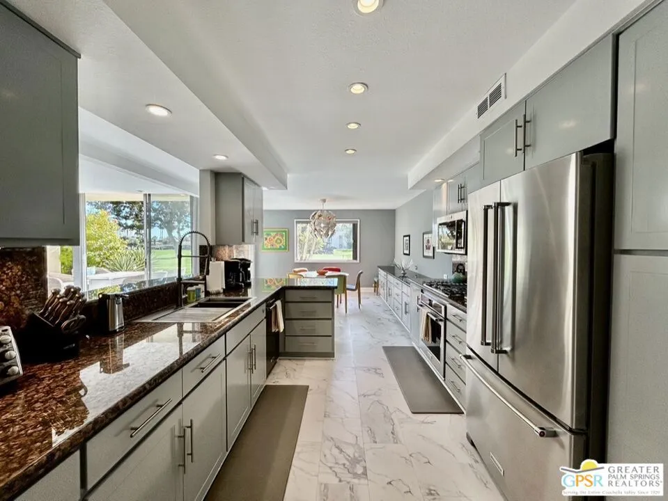 515 Desert Lakes Drive Palm Springs, CA 92264