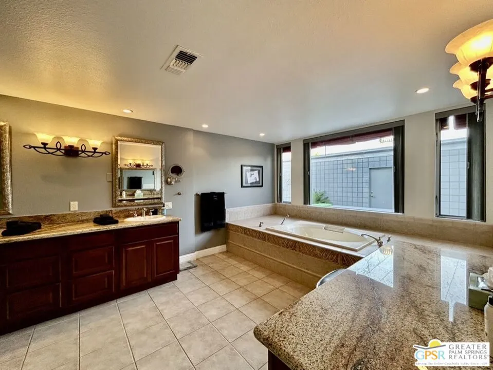 515 Desert Lakes Drive Palm Springs, CA 92264