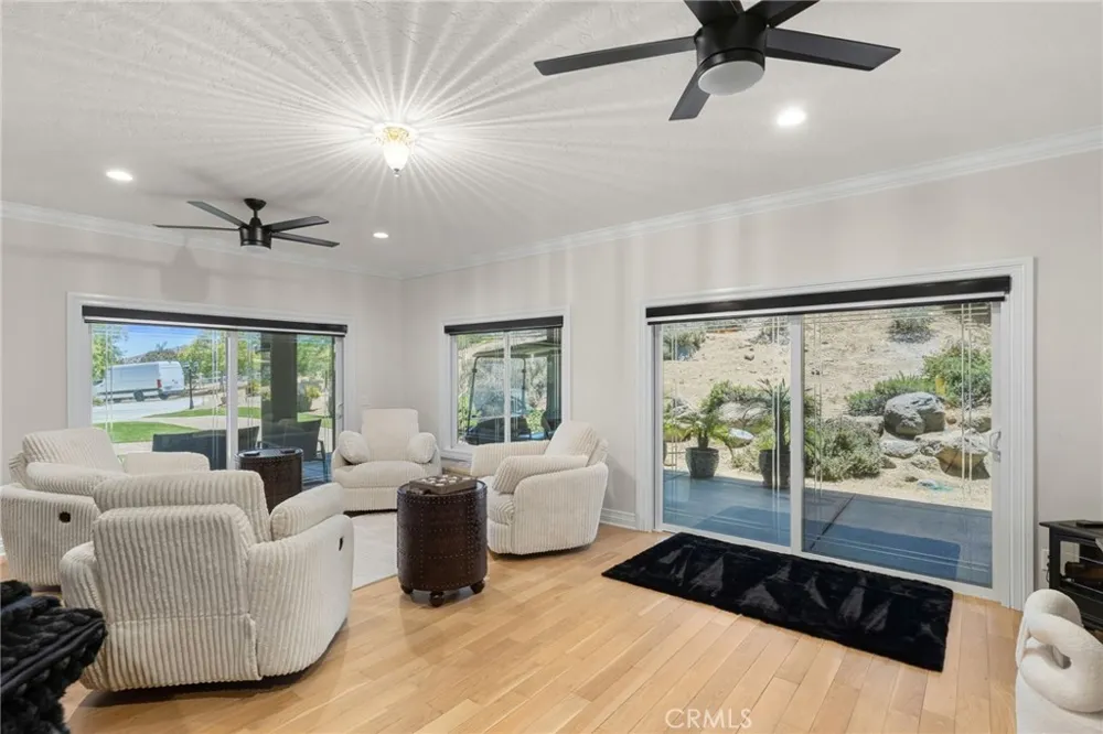 17641 Santa Rosa Mine Road Lake Mathews, CA 92570