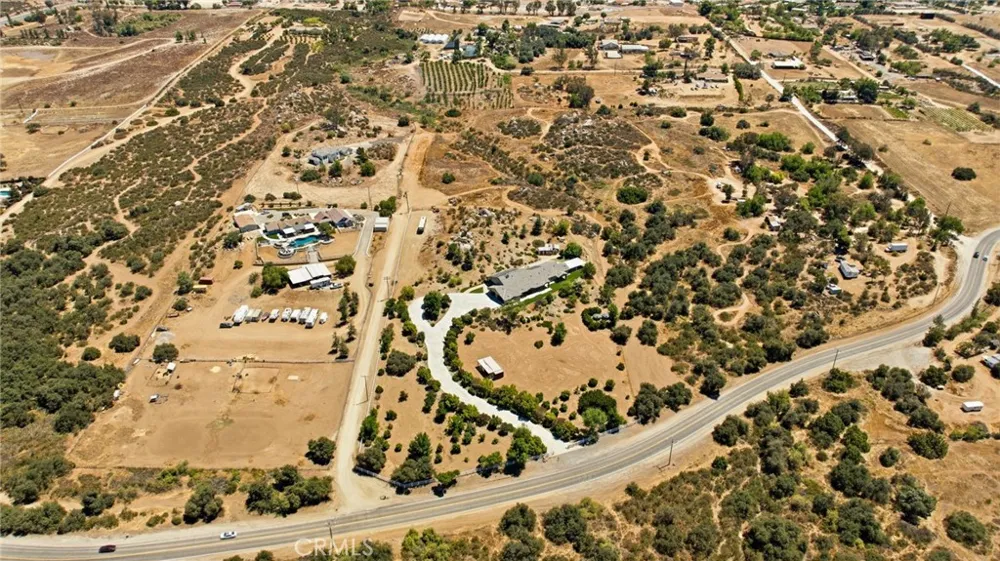 17641 Santa Rosa Mine Road Lake Mathews, CA 92570
