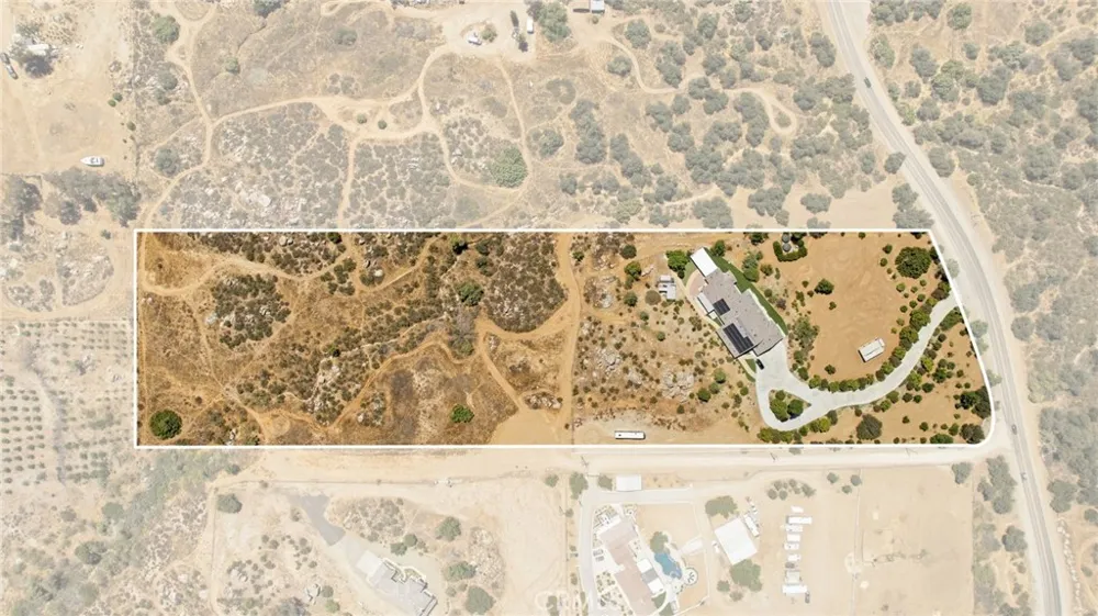 17641 Santa Rosa Mine Road Lake Mathews, CA 92570