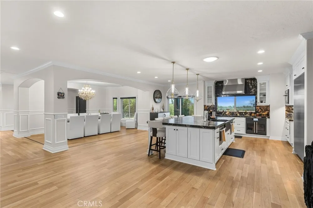 17641 Santa Rosa Mine Road Lake Mathews, CA 92570