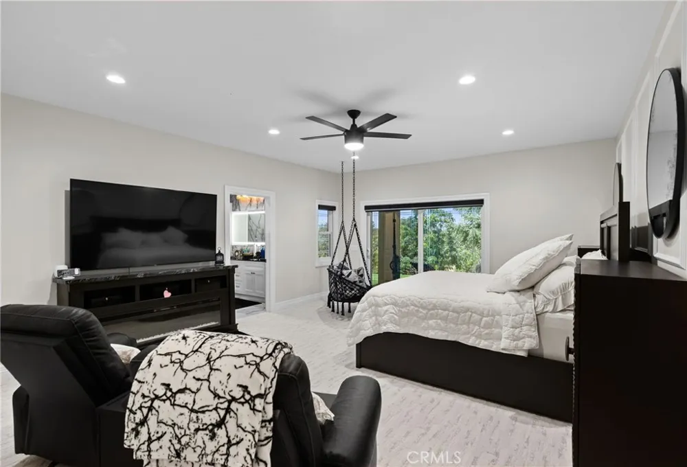 17641 Santa Rosa Mine Road Lake Mathews, CA 92570