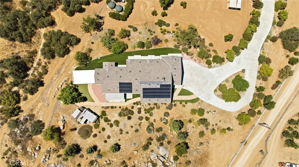 17641 Santa Rosa Mine Road Lake Mathews, CA 92570