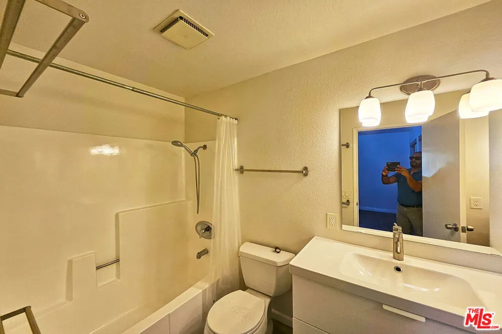 1454 E Orange Grove Boulevard #1 Pasadena, CA 91104