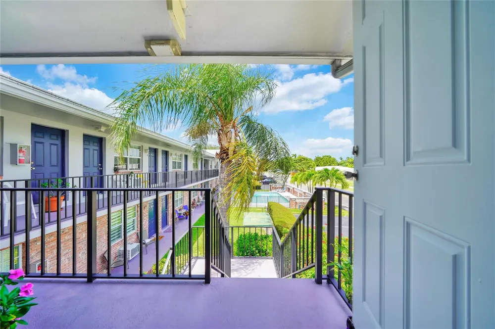2701 Middle River Drive #11 Fort Lauderdale, FL 33306