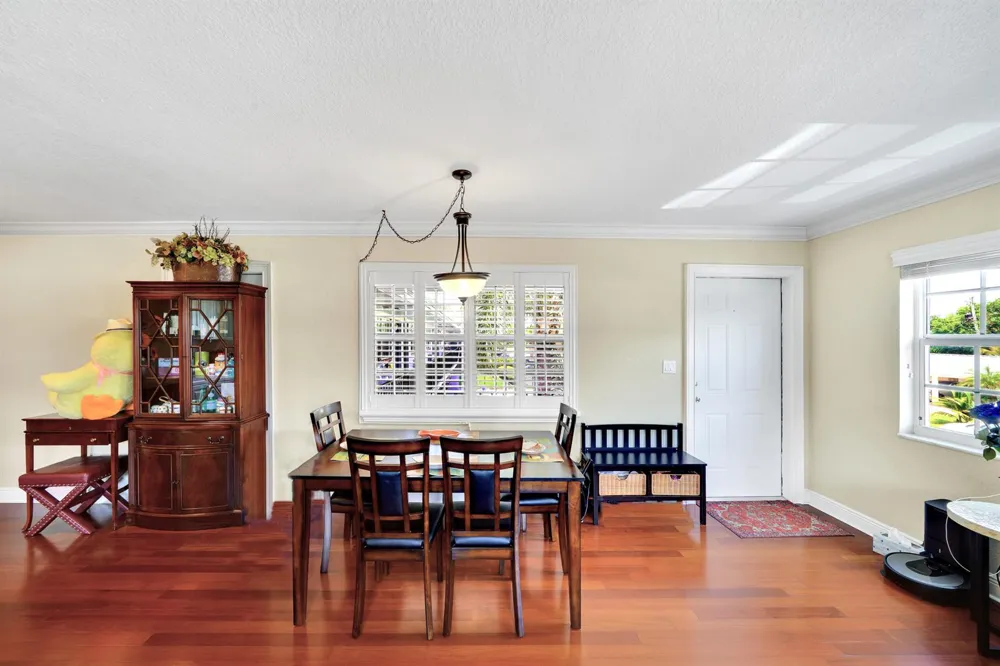 2701 Middle River Drive #11 Fort Lauderdale, FL 33306