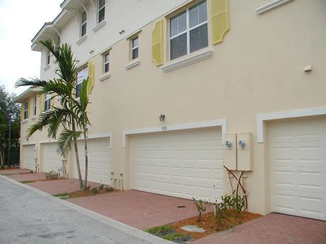 1928 Via Granada #1928 Boynton Beach, FL 33426