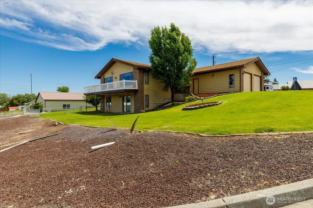 607 Brace SE Wilbur, WA 99185