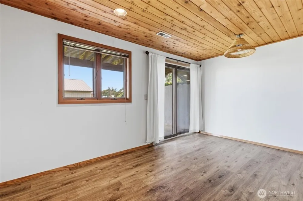 607 Brace SE Wilbur, WA 99185
